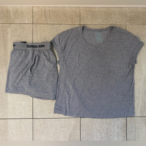 Tommy John Heather Gray Second Skin Pajama Set Top and Shorts size small - Picture 1 of 5